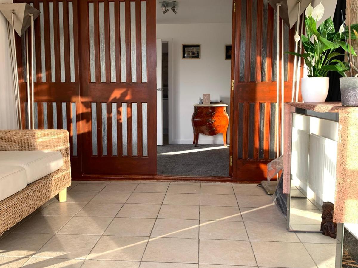 Beach Front Apartment With Free Parking, St Annes Литам Сент Аннс Екстериор снимка