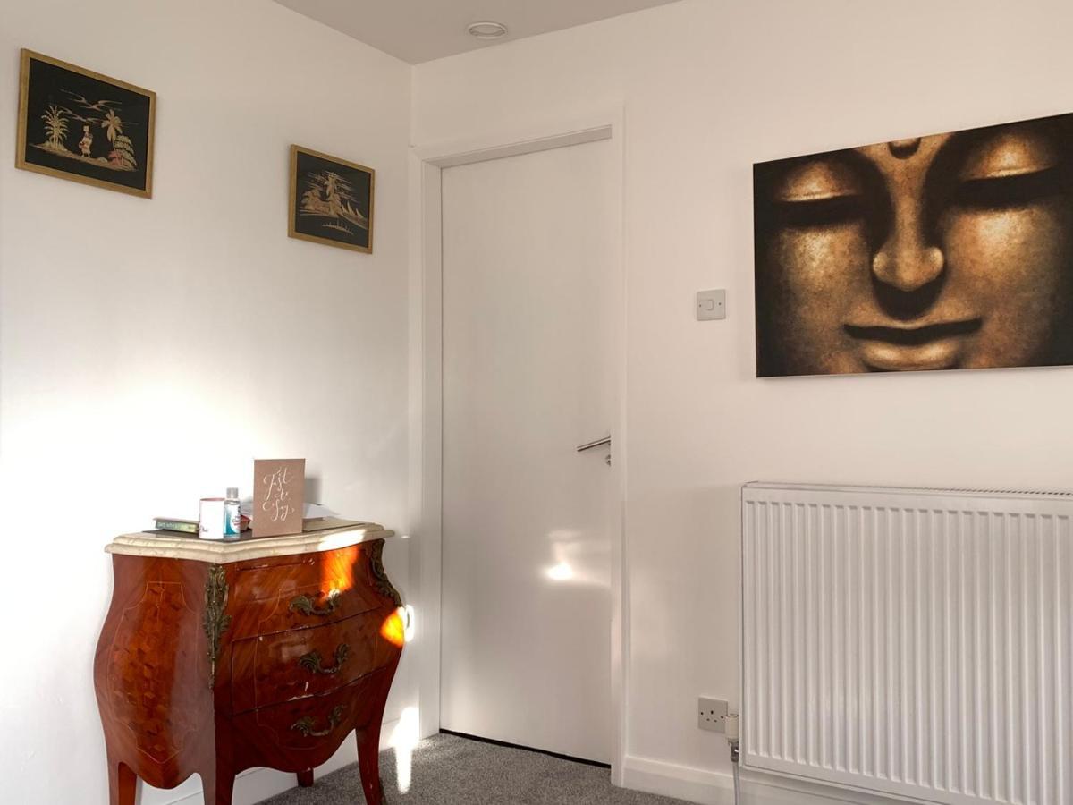 Beach Front Apartment With Free Parking, St Annes Литам Сент Аннс Екстериор снимка