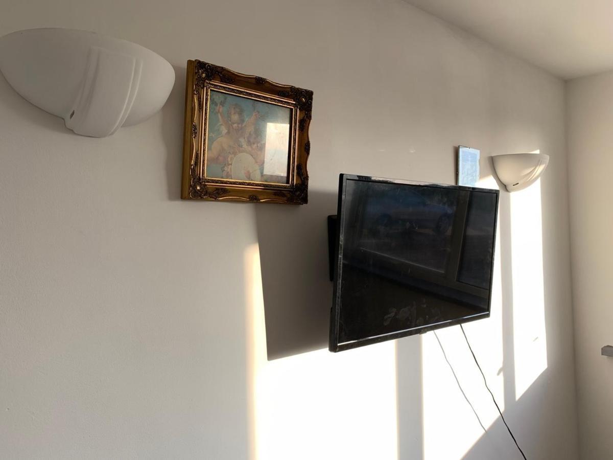 Beach Front Apartment With Free Parking, St Annes Литам Сент Аннс Екстериор снимка